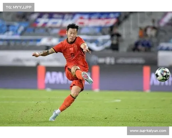 望月海辉远射折射入网 日本队2-0击败中国男足 迎来胜利高潮 望月海辉远射折射入网 日本队2-0击败中国男足 迎来胜利高潮